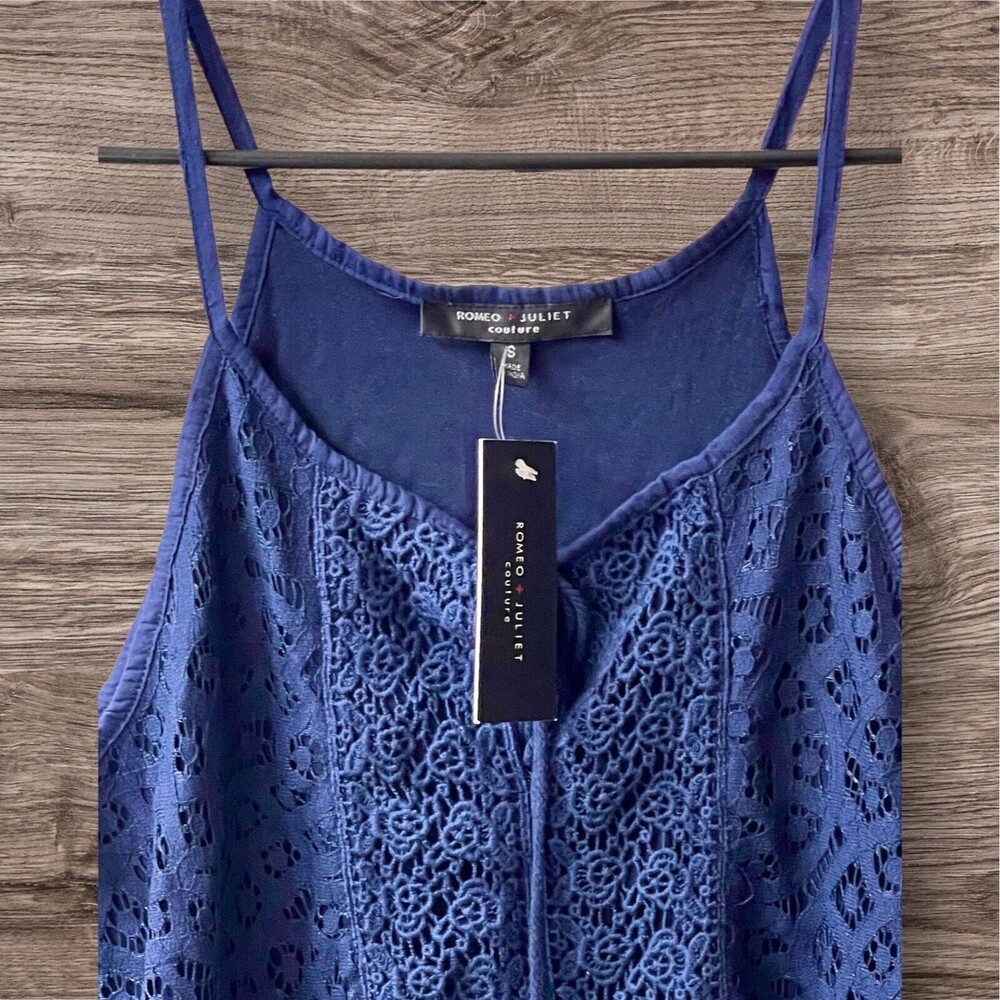 Romeo + Juliet Couture Women’s Navy Blue Lace Fit And Flare Summer Top Small NWT - Picture 3 of 13